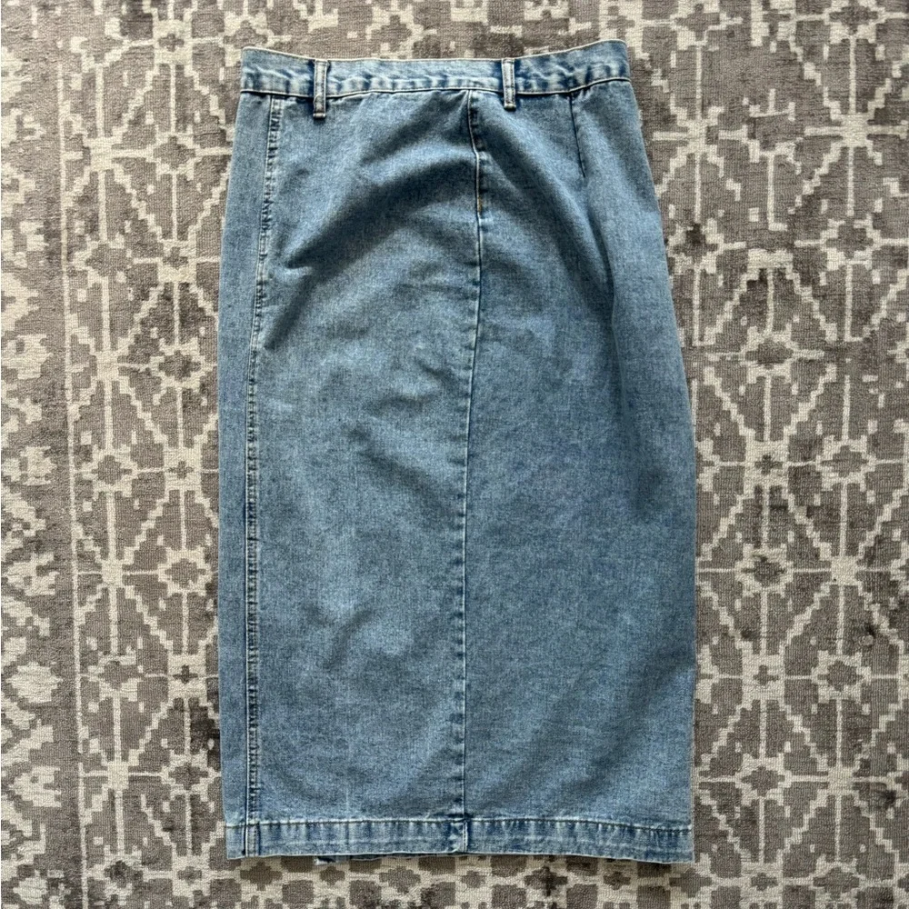 Women's Casual High Waisted Solid Button Up Blue Denim Jean Midi Skirt